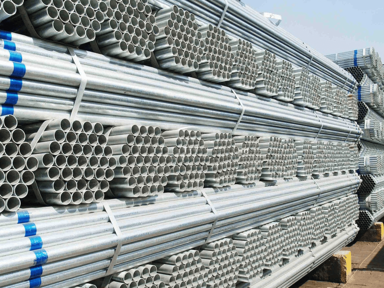 Precision Quality Rectangular Galvanized Square Steel Pipe Tube Galvanized Steel Round Pipe Hot Dipped Pre Galvanized Steel Pipe
